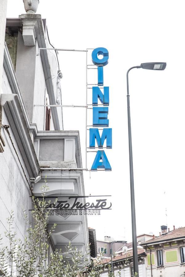 La Locanda Del Teatro Milan Exterior photo