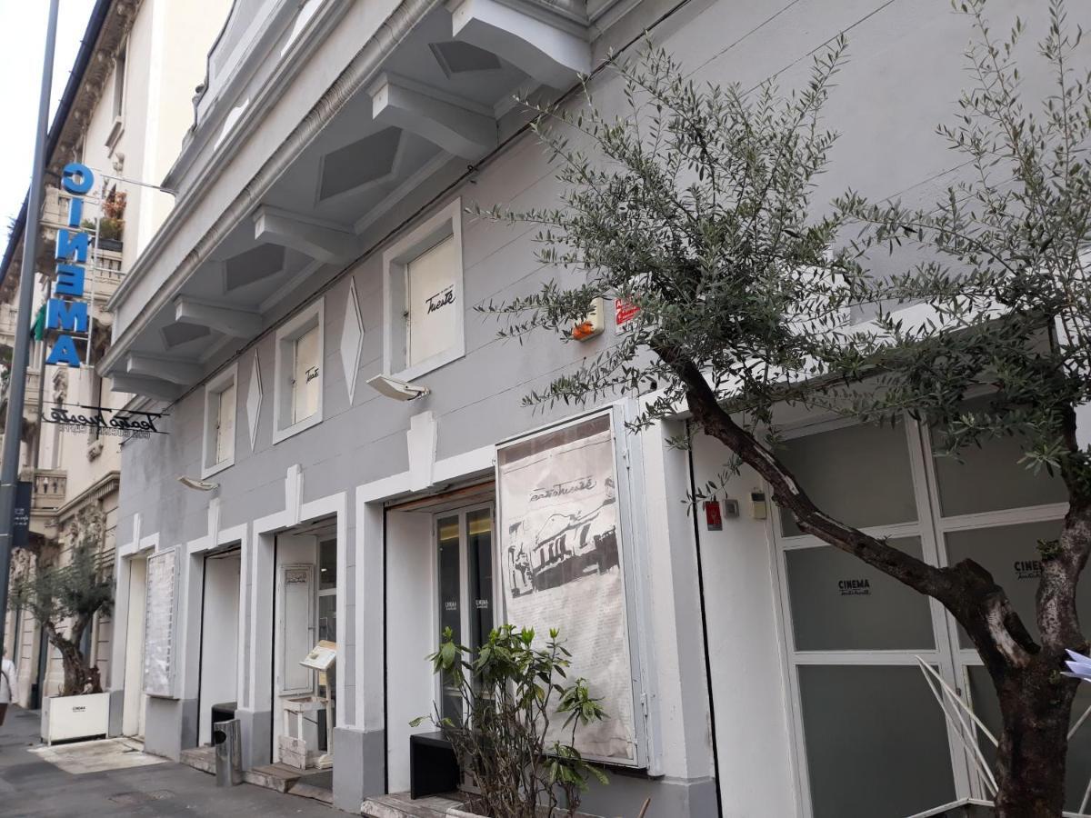 La Locanda Del Teatro Milan Exterior photo